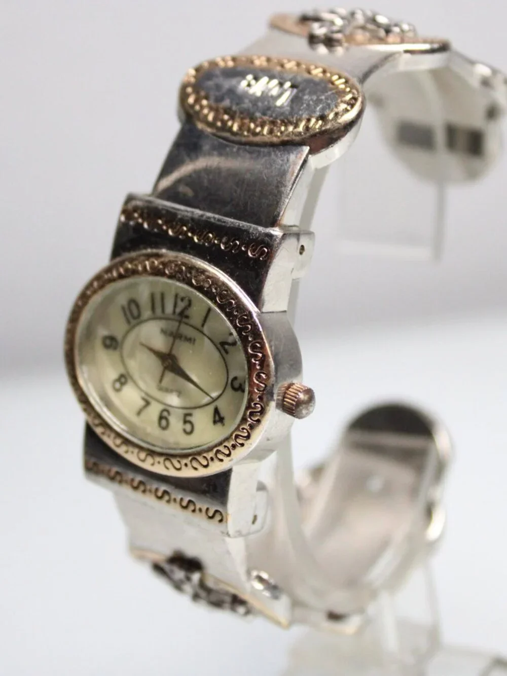 Narmi Women's Quartz Watch Silver Tone Horseshoe Cuff Bracelet Oval Dial